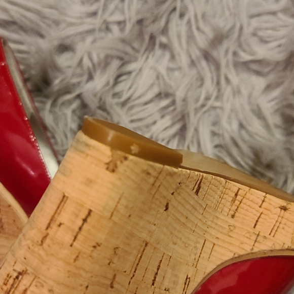 Guess red wedges - Picture 3 of 4